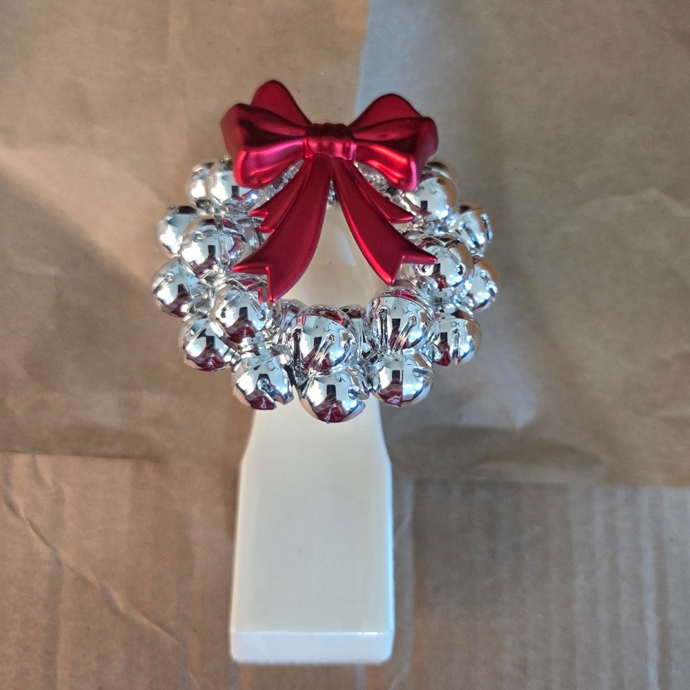 Bath & Body Works Wallflowers Plug-In Diffuser Silver Jingle Bell Wreath Red Bow